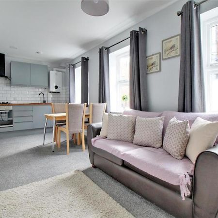 גלוסטר Nelson By The Docks Serviced Apartments By Roomsbooked מראה חיצוני תמונה