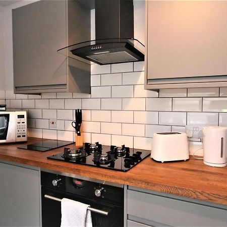 גלוסטר Nelson By The Docks Serviced Apartments By Roomsbooked מראה חיצוני תמונה